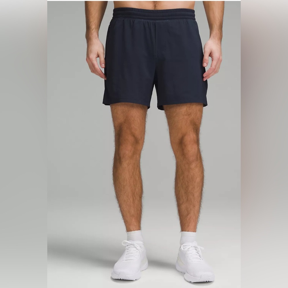 Lululemon🍋Pace Breaker Lined Short 5" Colour True Navy SzM